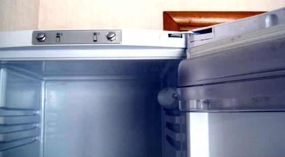 Перевесить двери холодильника в Павловском Посаде | Вызов мастера по холодильникам на дом